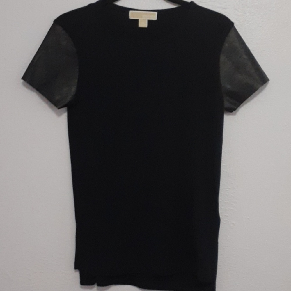 Michael Kors xsmall tshirt